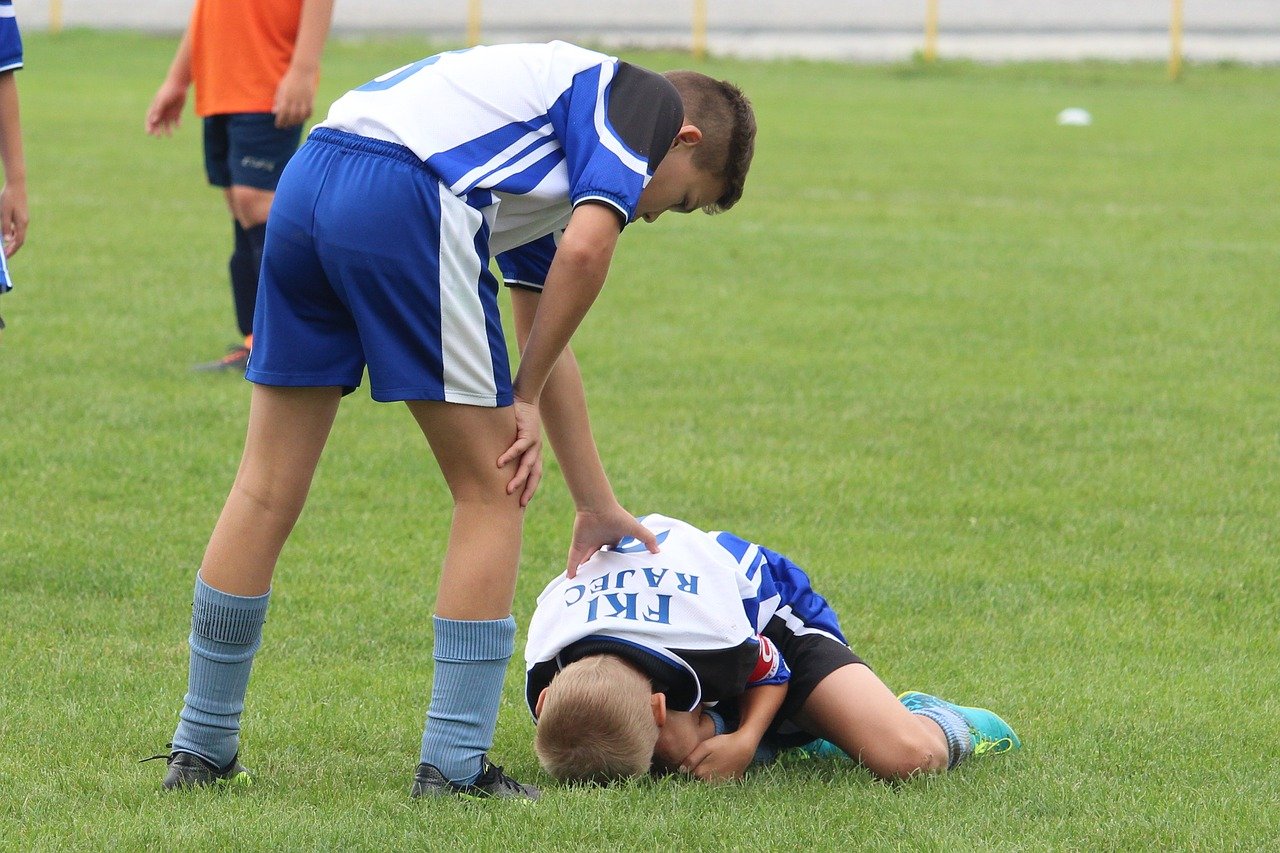 sport-injury-player-with-injury